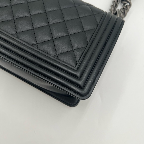 CHANEL BOY MEDIUM - Picture 2 of 7